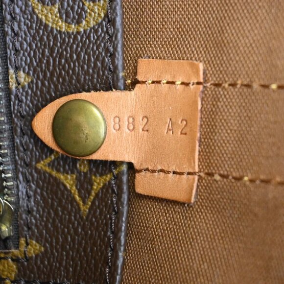 LOUIS VUITTON LV Randonnee GM Shoulder Bag Monogram Leather Brown M42244 - Picture 11 of 16